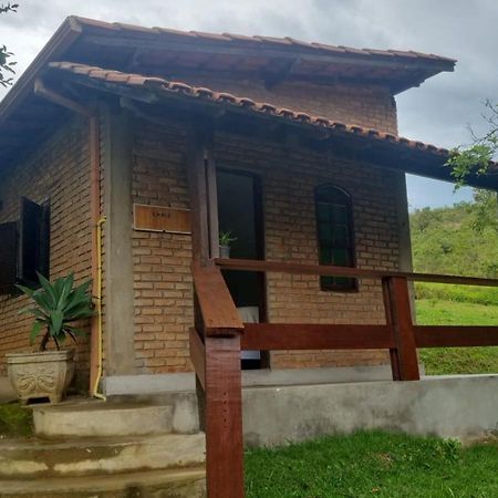 Вилла Sitio Azeite Com Pimenta Итабириту Экстерьер фото